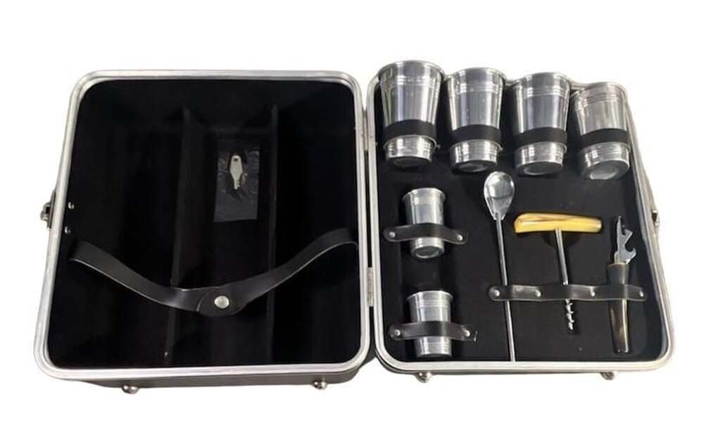 Vintage Londonaire The Portable Pub Barware Travel Bar Set with Hard Case